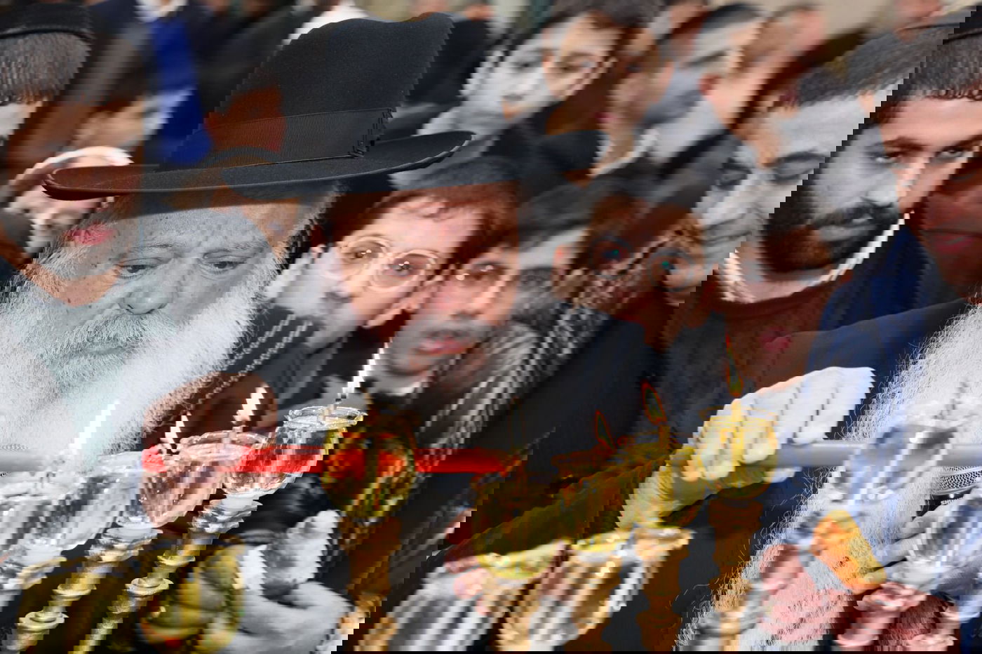 זאת חנוכה אצל הגאון רבי דניאל זר