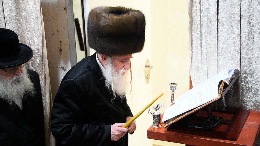 זאת חנוכה בחצה"ק מכנובקא בעלזא