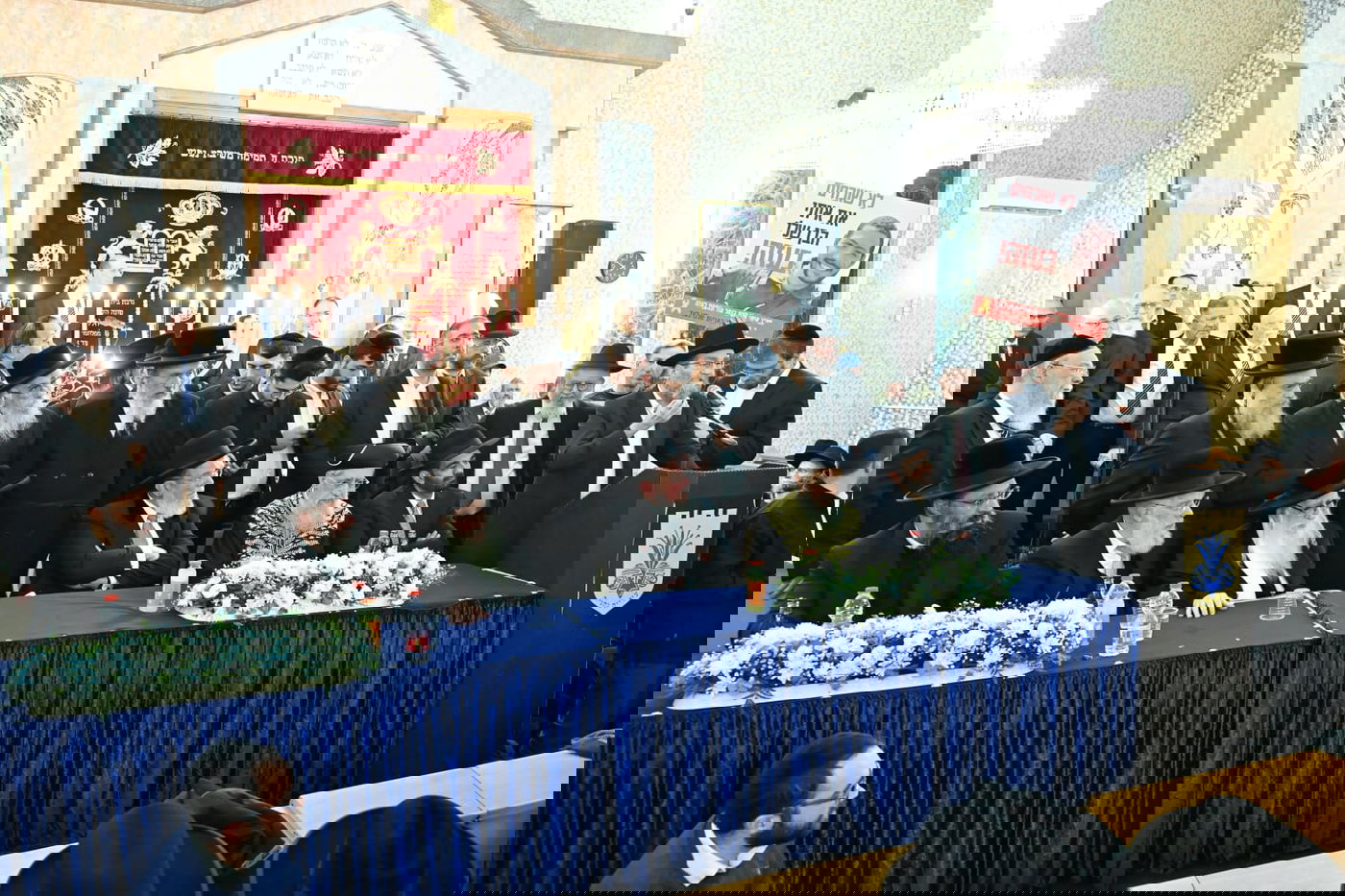 מעמד הכתרת הרב הראשי הגאון רבי קלמן בר 