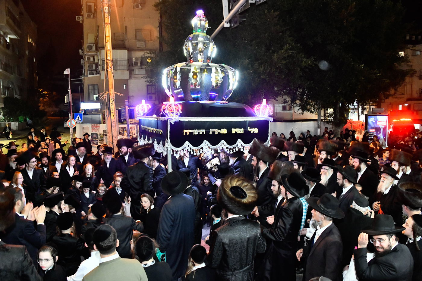 הכנסת ספר תורה לביהמ"ד ביאלה ישרי לב