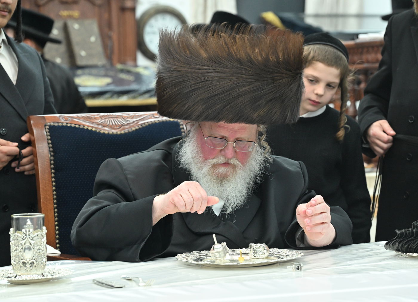 חנוכה בחצה"ק סאסוב