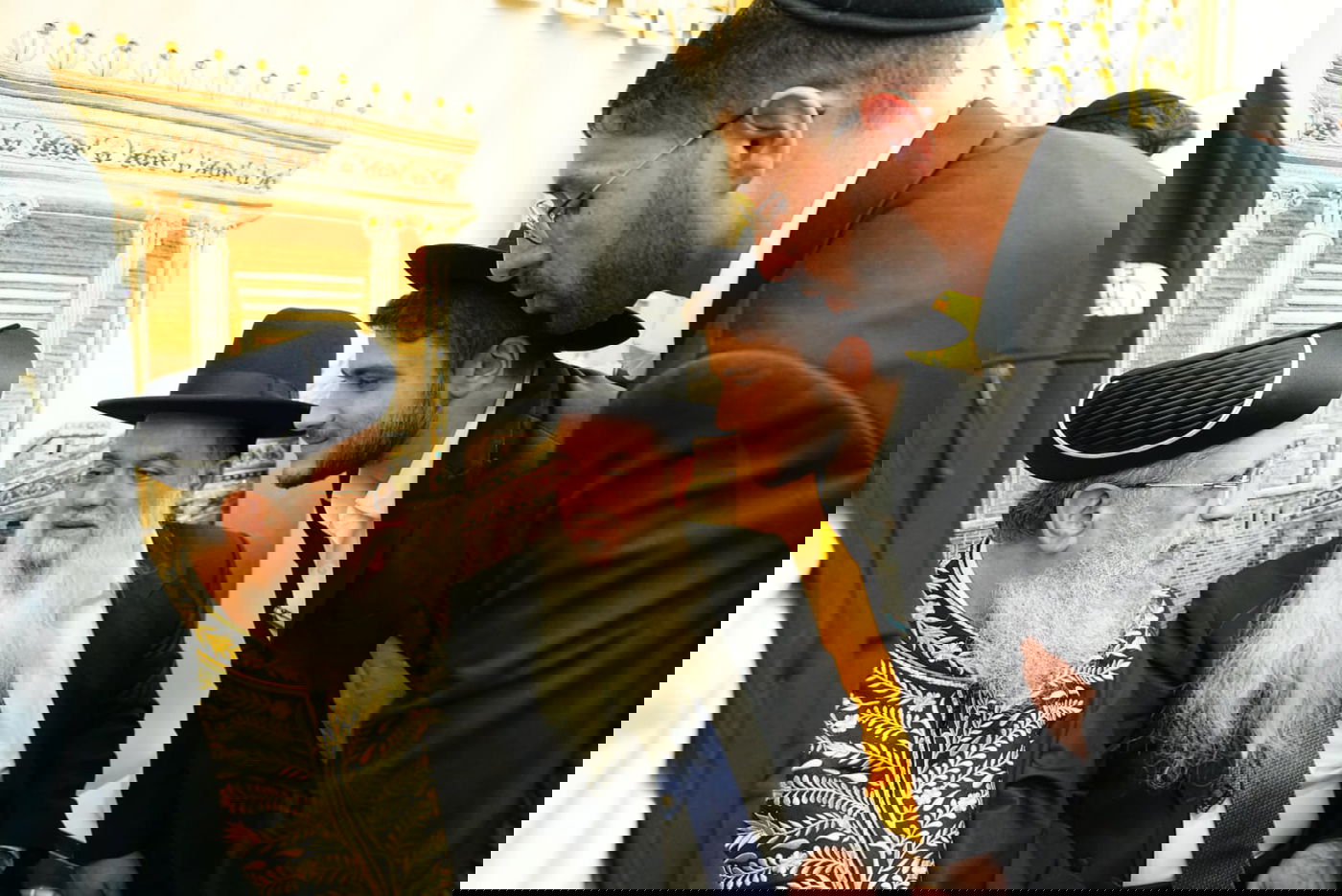 הראשל"צ הגאון רבי דוד יוסף בביקור במוסדות 'יביע אומר'