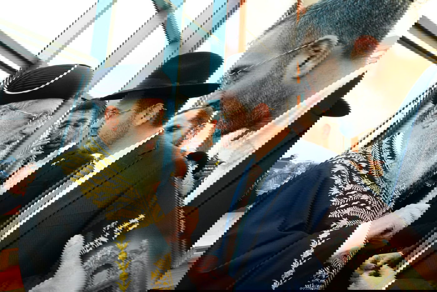 הראשל"צ הגאון רבי דוד יוסף בביקור במוסדות 'יביע אומר'