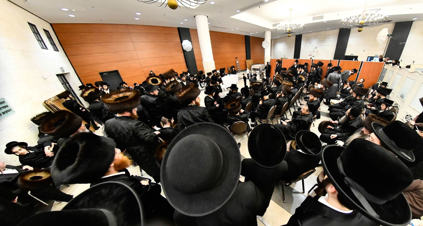 שמחת נישואי נכד הגה"צ רבי יצחק משה ארלנגר