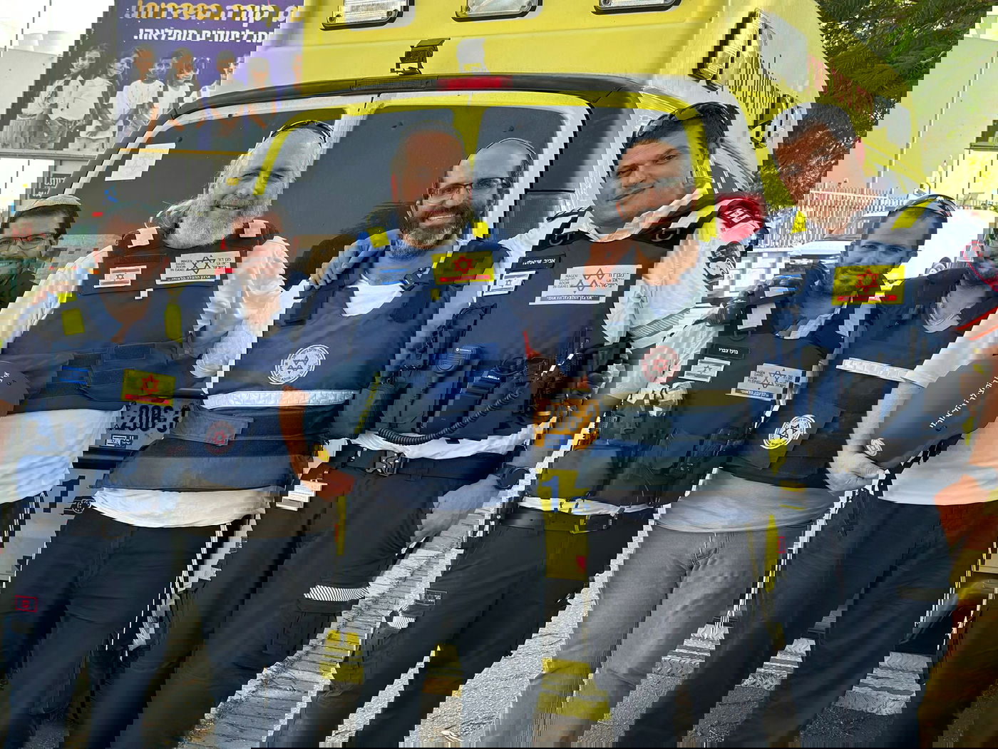 האמבולנס הממוגן נתרם לזכרם של מירה צברי ואריאל בליה ז"ל, תושבי שדרות