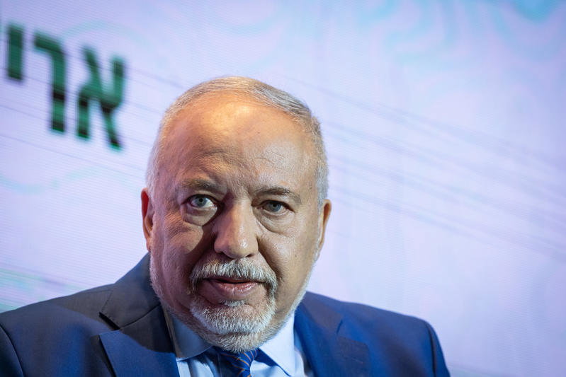 סקר מנדטים: 'ישראל ביתנו' היא המפלגה השנייה בגודלה