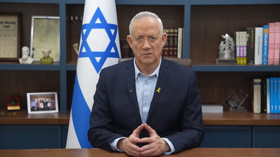 צפו בדברים