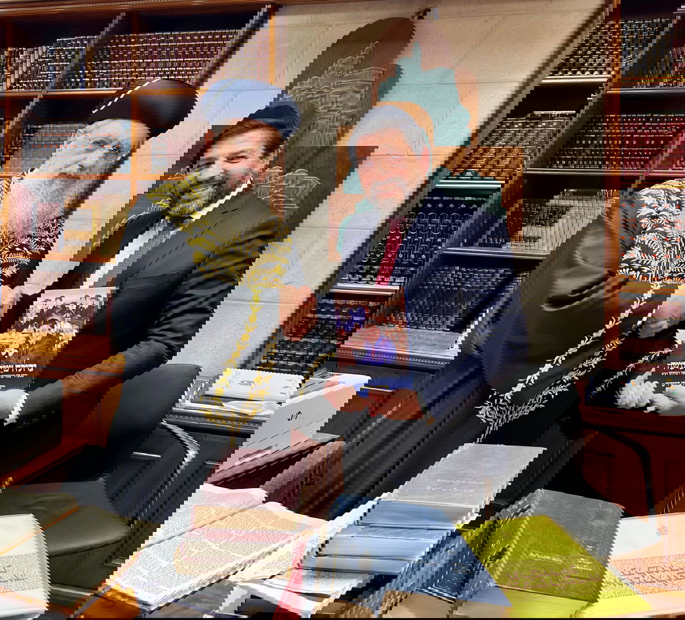 הראשון לציון חשף: כך גדלתי על ברכי חכם בן ציון אבא שאול