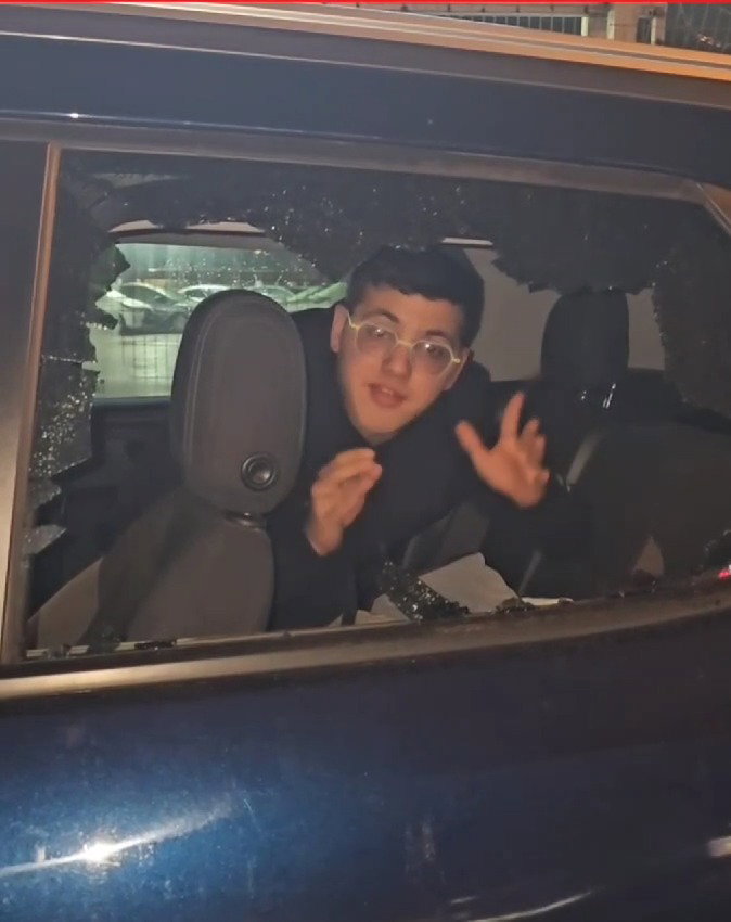 תקיפת הרכב של ידידיה אפשטיין באבנים