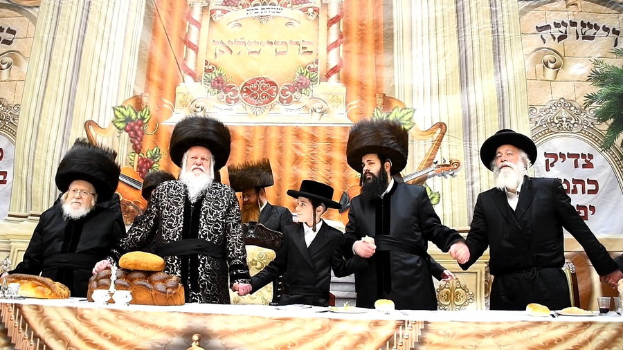 שמחת הבר מצווה לנכד האדמו"ר מפרמישלן