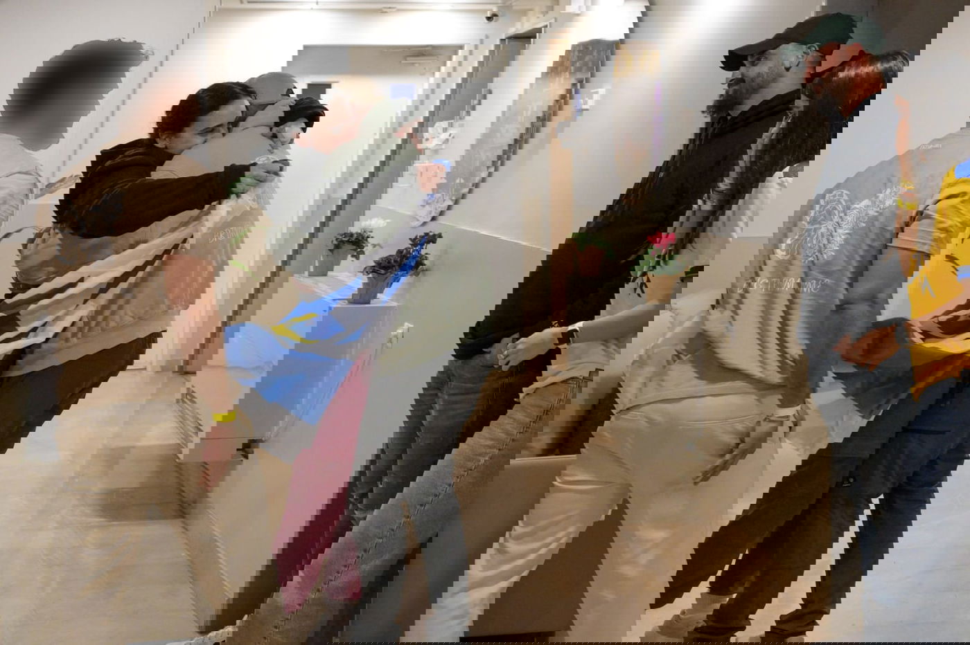 רגעי מפגש השבות עם בני משפחותיהן, מהמרכז הרפואי "שיבא-תל השומר"