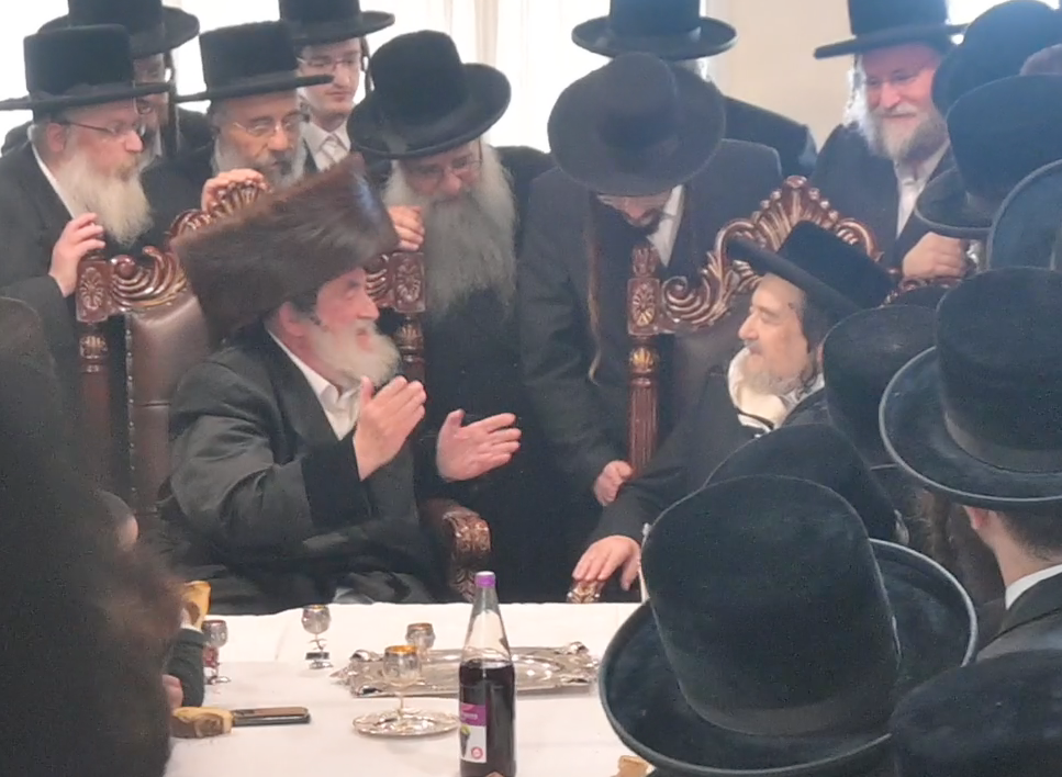 הגה"צ רבי יעקב מאיר שכטר אצל האדמו"ר מויז'ניץ