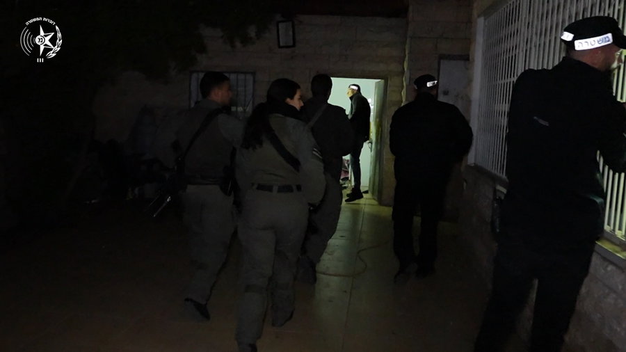 כוחות ימ"ר מרכז במעצרים הבוקר