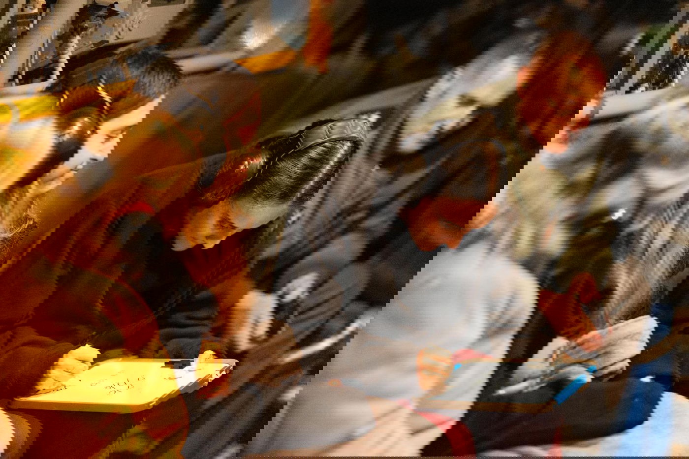 "הסיוט נגמר": רומי, אמילי ודורון עם אמהותיהן במסוק | צפו