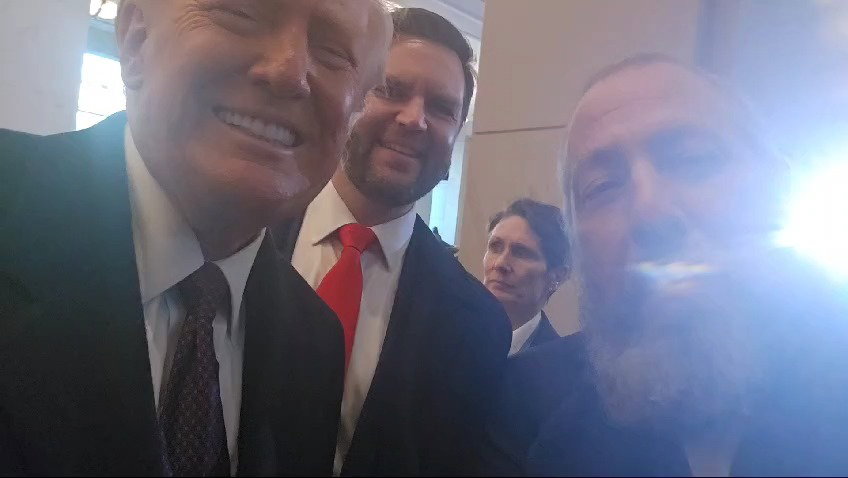 עזרא פרידלנדר עם הנשיא טראמפ