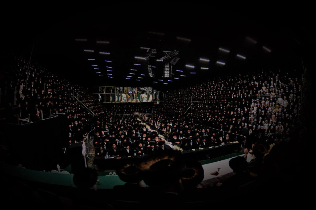 הכנסת ספר תורה בויזניץ לונדון