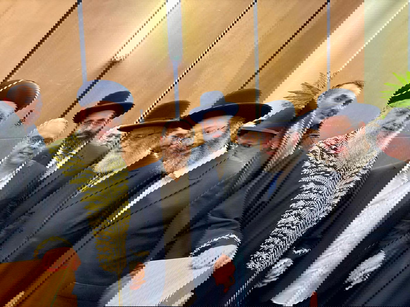 הראש"ל הגר"ד יוסף בביקור בתל אביב