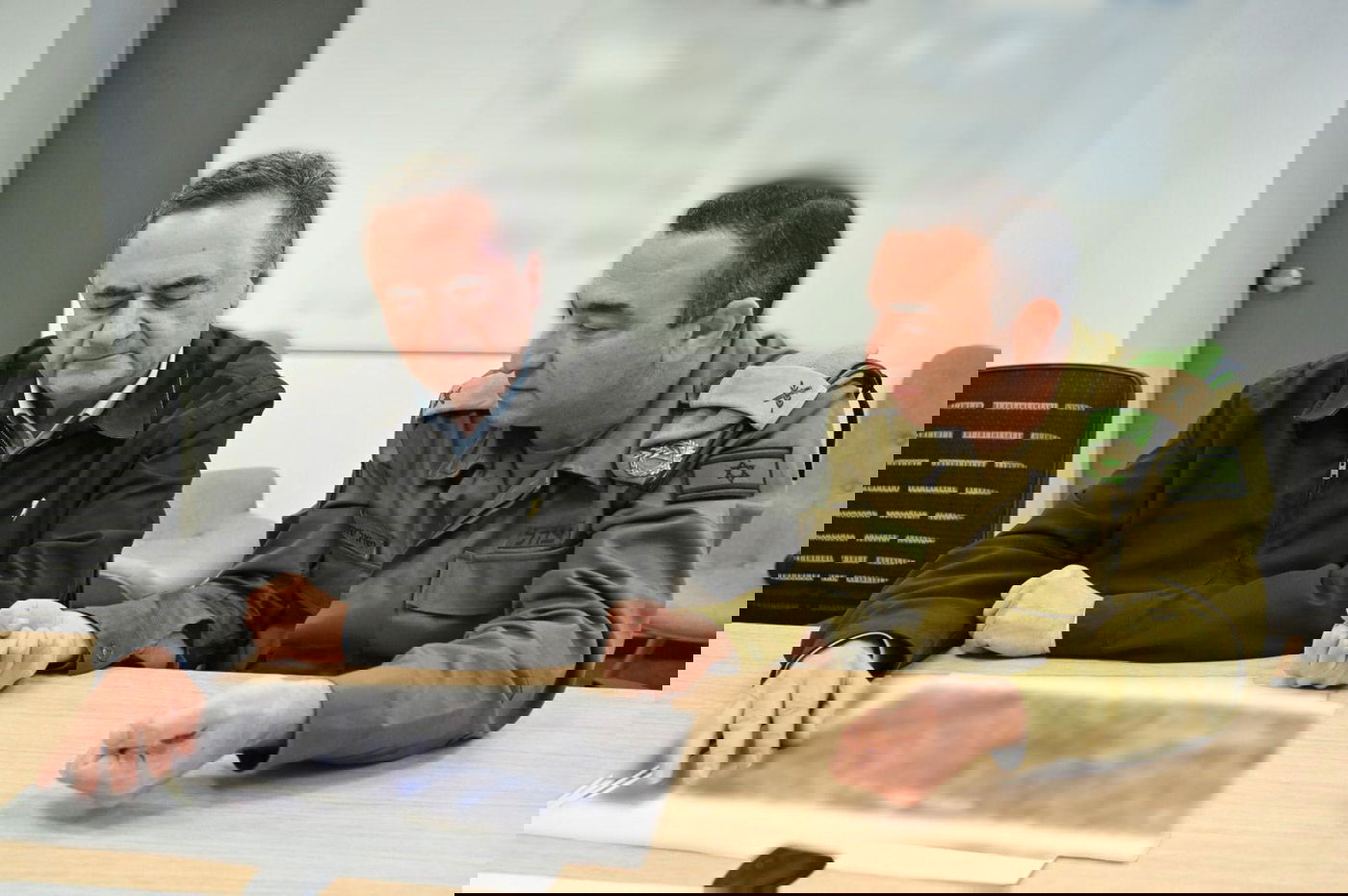 כ"ץ עוקב אחר המבצע