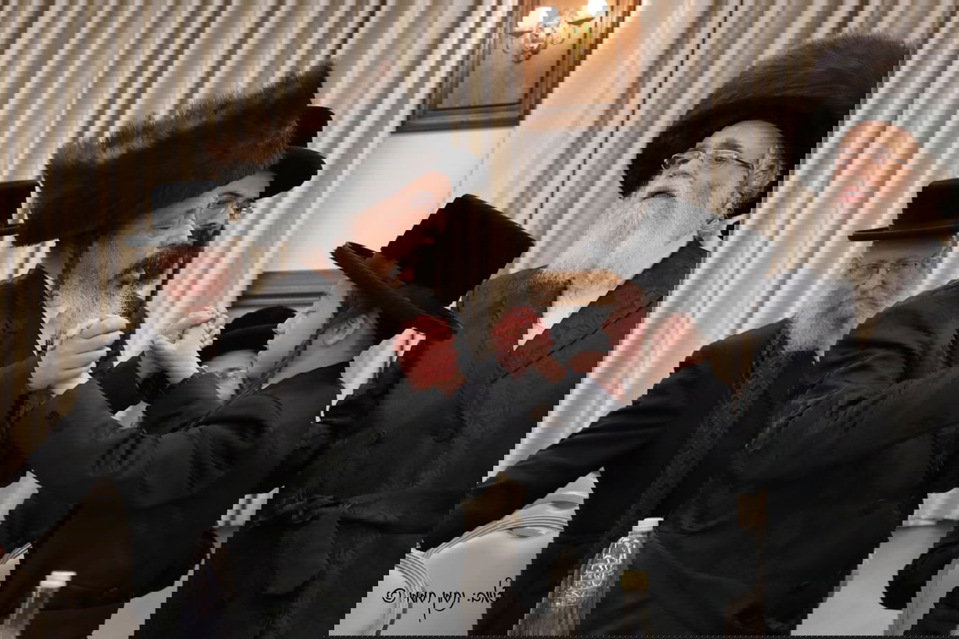 שמחת הבר מצווה לנכד האדמו"ר משידלובצא