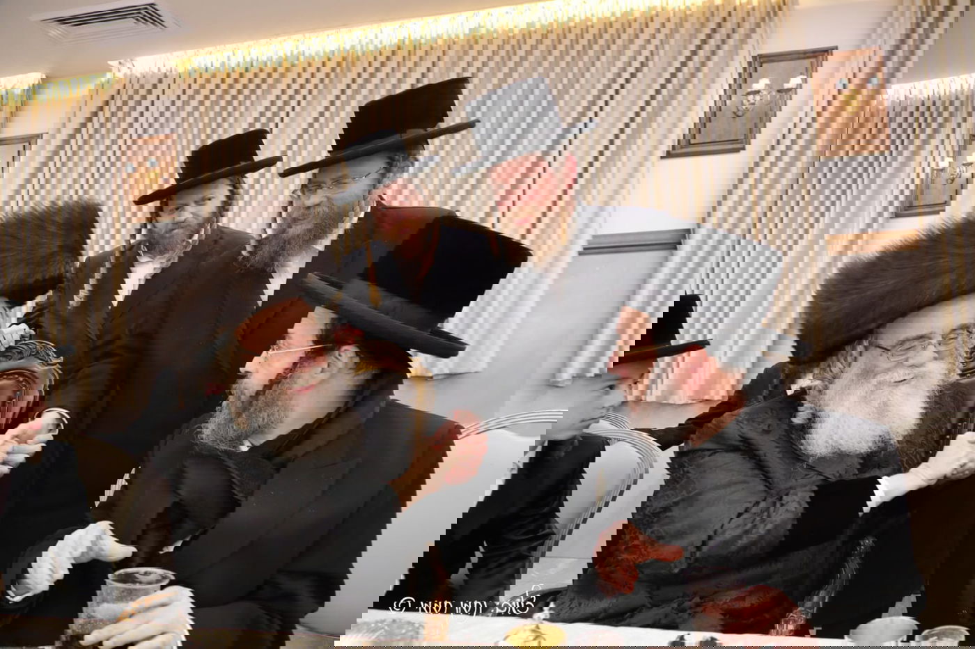 שמחת הבר מצווה לנכד האדמו"ר משידלובצא