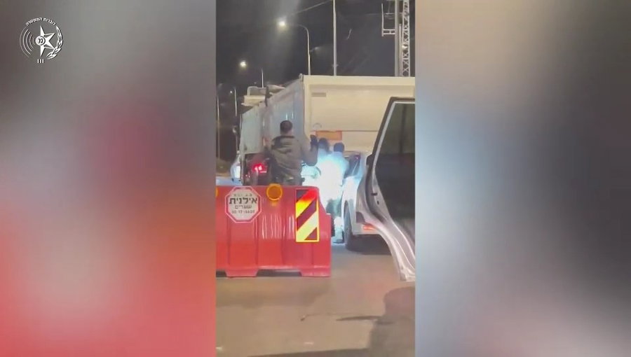 המעצר במחסום | צפו 