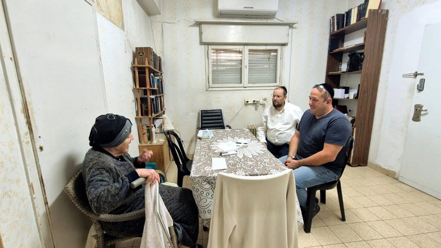 הרבנית לנדו בשיחה עם האבא, השבוע