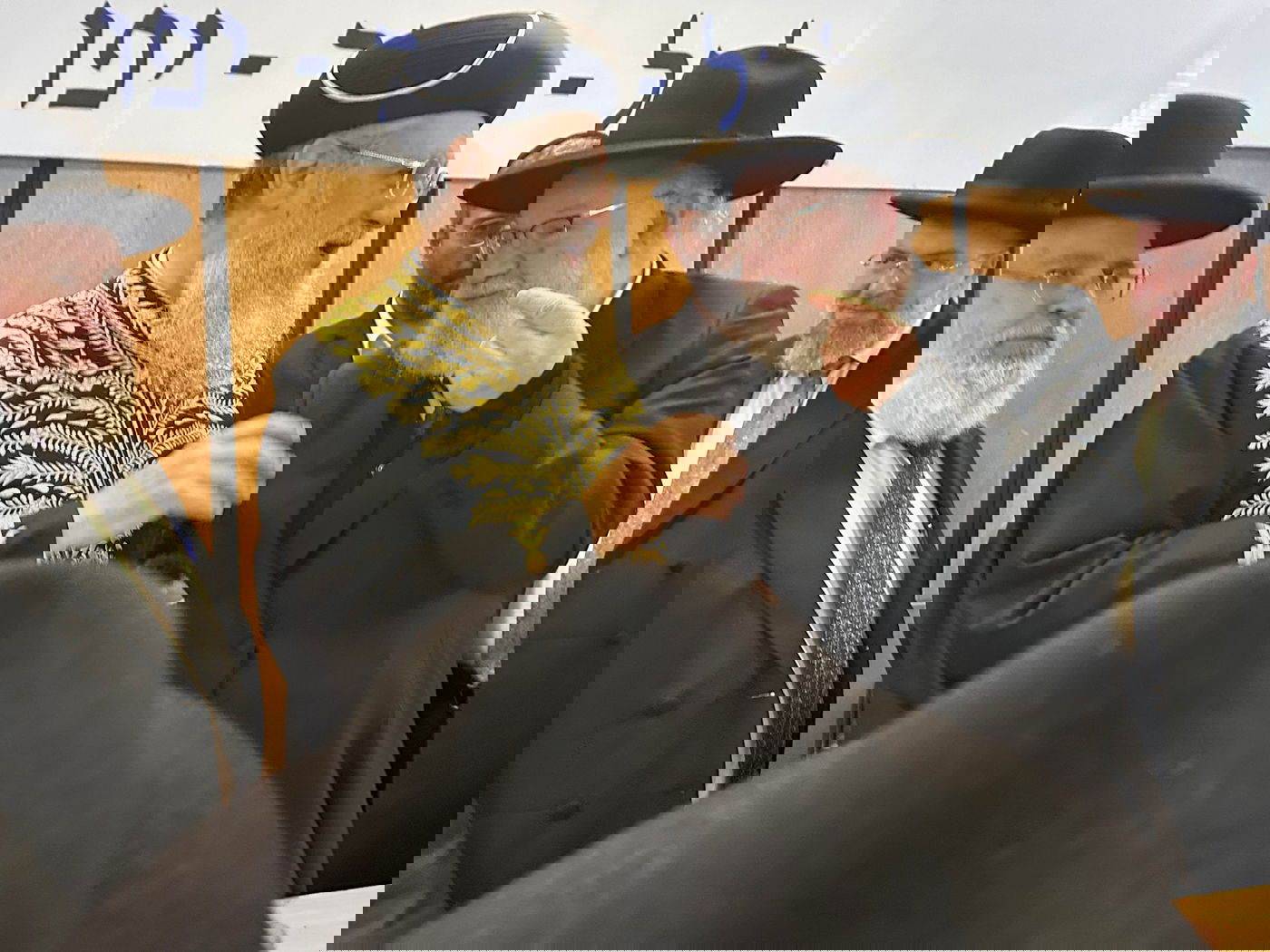 קבלת פנים להראשל"צ הגר"ד יוסף במועצה הדתית בת"א