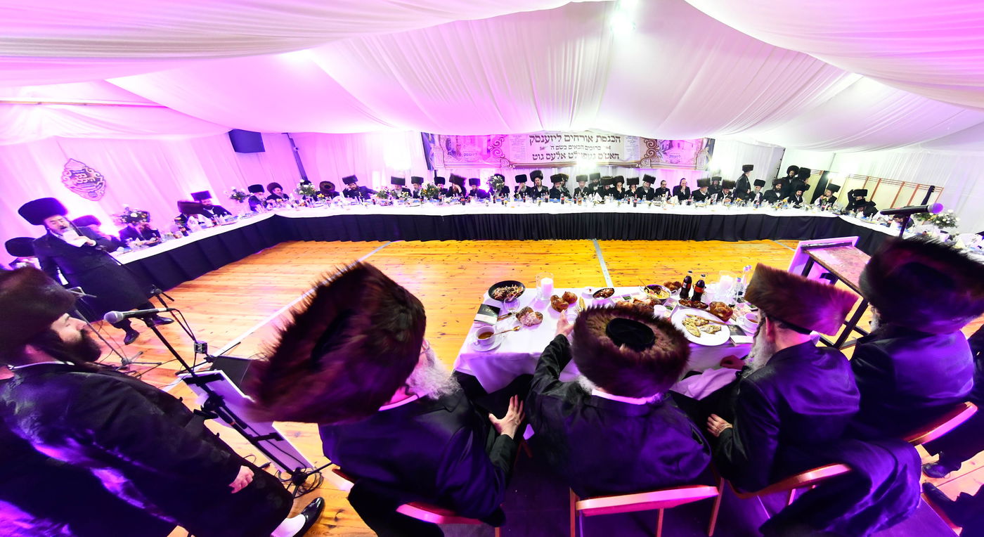 גאב"ד מאקאווא במסע הקודש לפולין