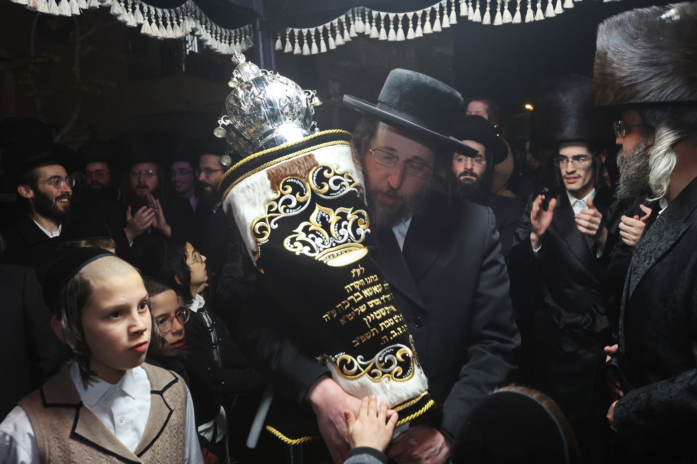 הכנסת ספר תורה לבית הכנסת פרושים בבית שמש