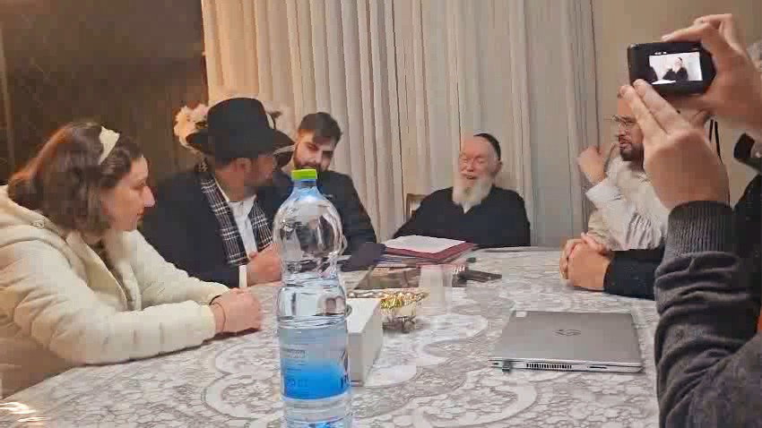 מה צריך לברך על החטופים? | צפו בתשובת הגר"י זילברשטיין