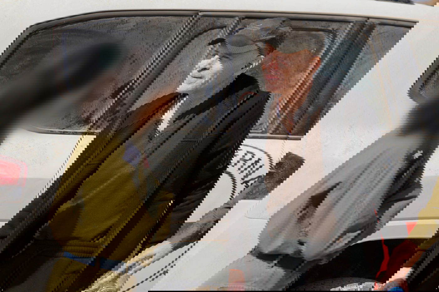 קית' סגל עובר לידי כוחות צה"ל, לאחר שחרורו משבי חמאס