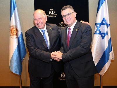 שרי החוץ בפגישה הערב