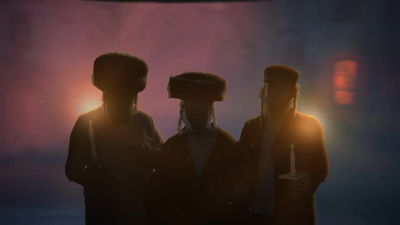 גשר בין דורות: ניגון חסידי עתיק בלבוש מודרני