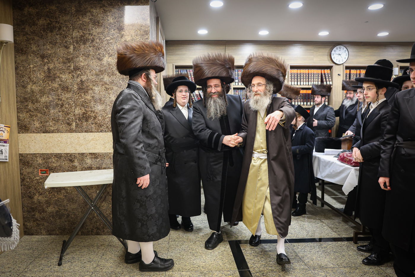 שבת אופריף לבן הגה"צ רבי אלימלך בידרמן