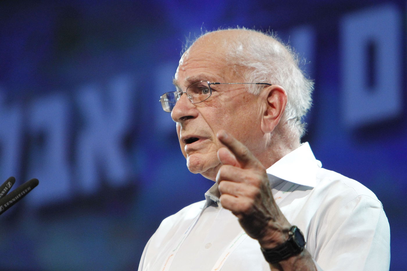 פרופסור דניאל כהנמן