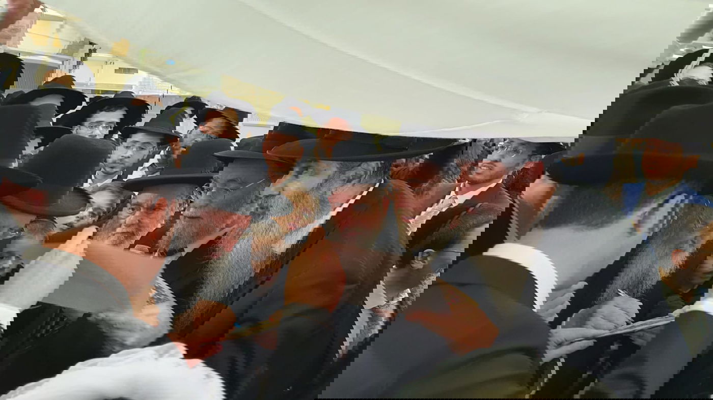 שמחת נישואי נכד הגר"א סאלים עם נכדת הגרש"י זעפראני 