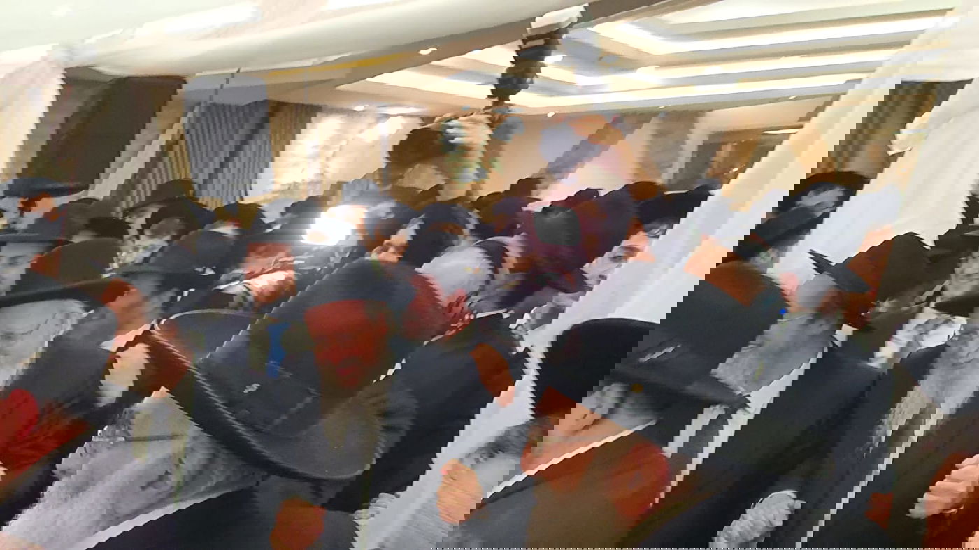 שמחת נישואי נכד הגר"א סאלים עם נכדת הגרש"י זעפראני 