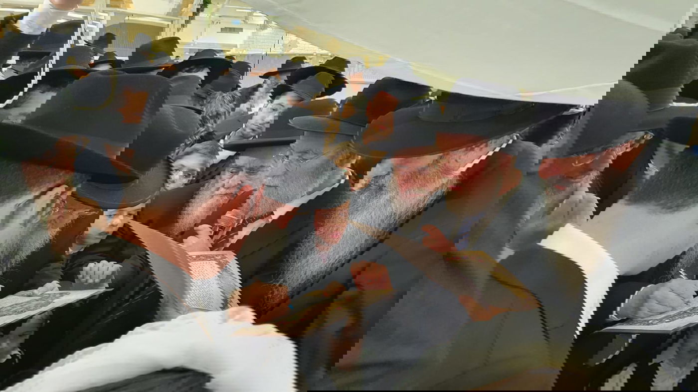 שמחת נישואי נכד הגר"א סאלים עם נכדת הגרש"י זעפראני 