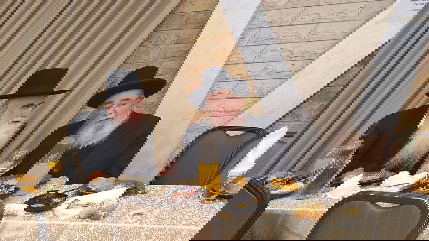 שמחת נישואי נכד הגר"א סאלים עם נכדת הגרש"י זעפראני 