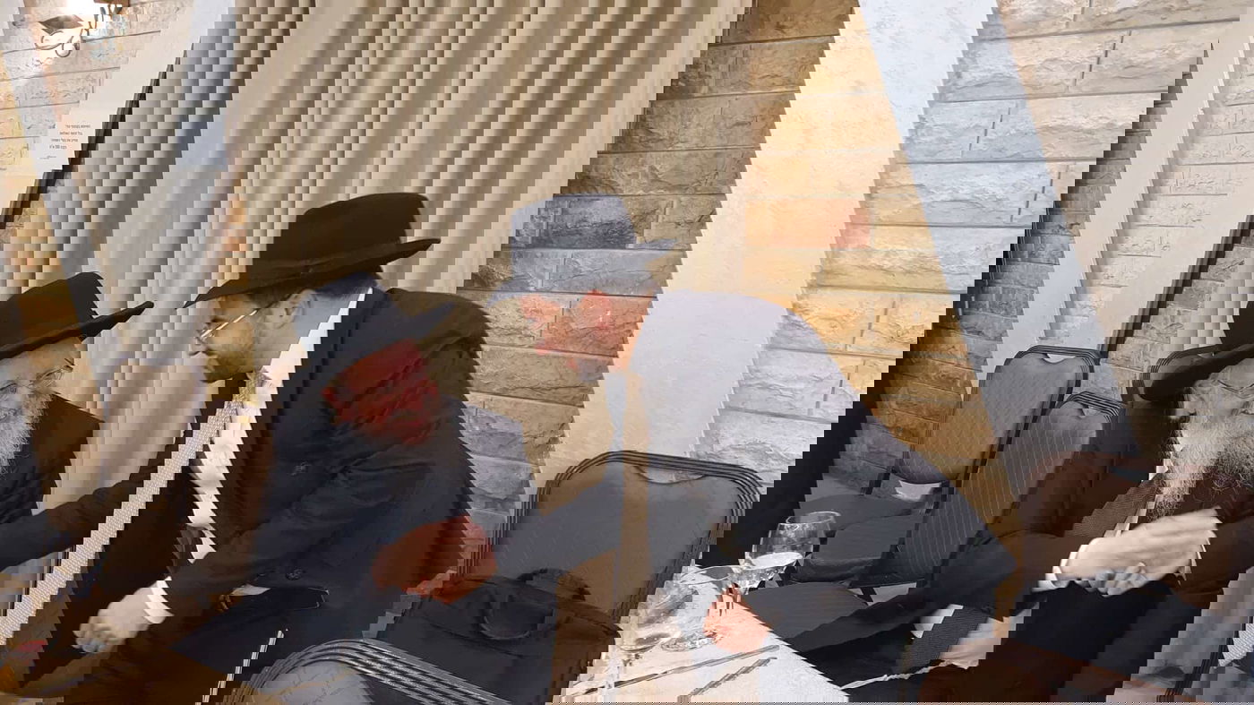 שמחת נישואי נכד הגר"א סאלים עם נכדת הגרש"י זעפראני 