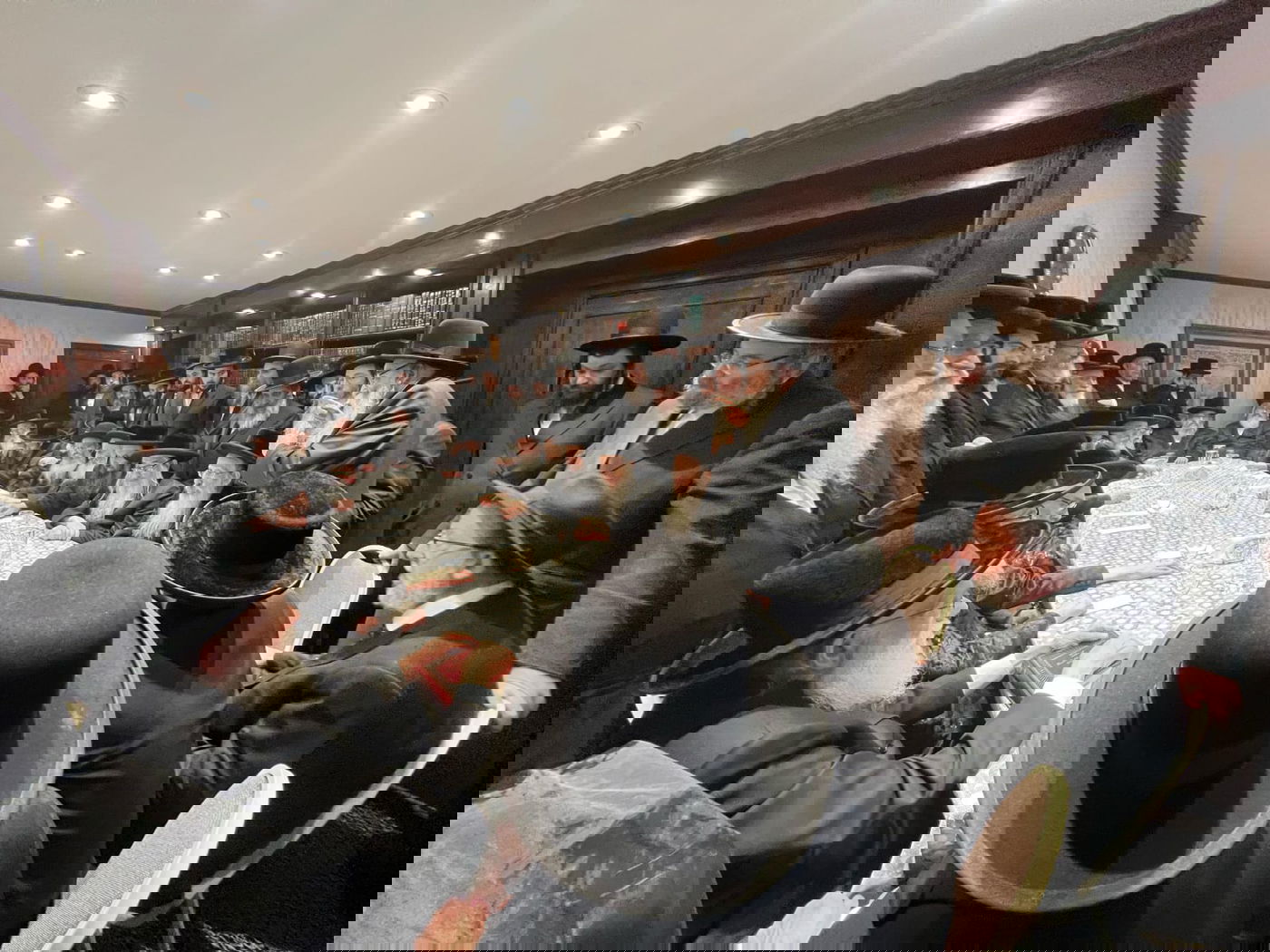 אסיפת האדמורי"ם להצלת ילדי כת לב טהור