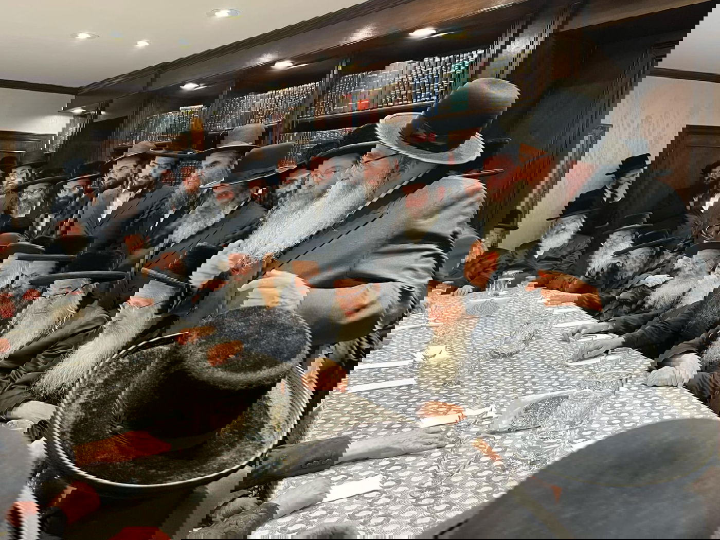 אסיפת האדמורי"ם להצלת ילדי כת לב טהור