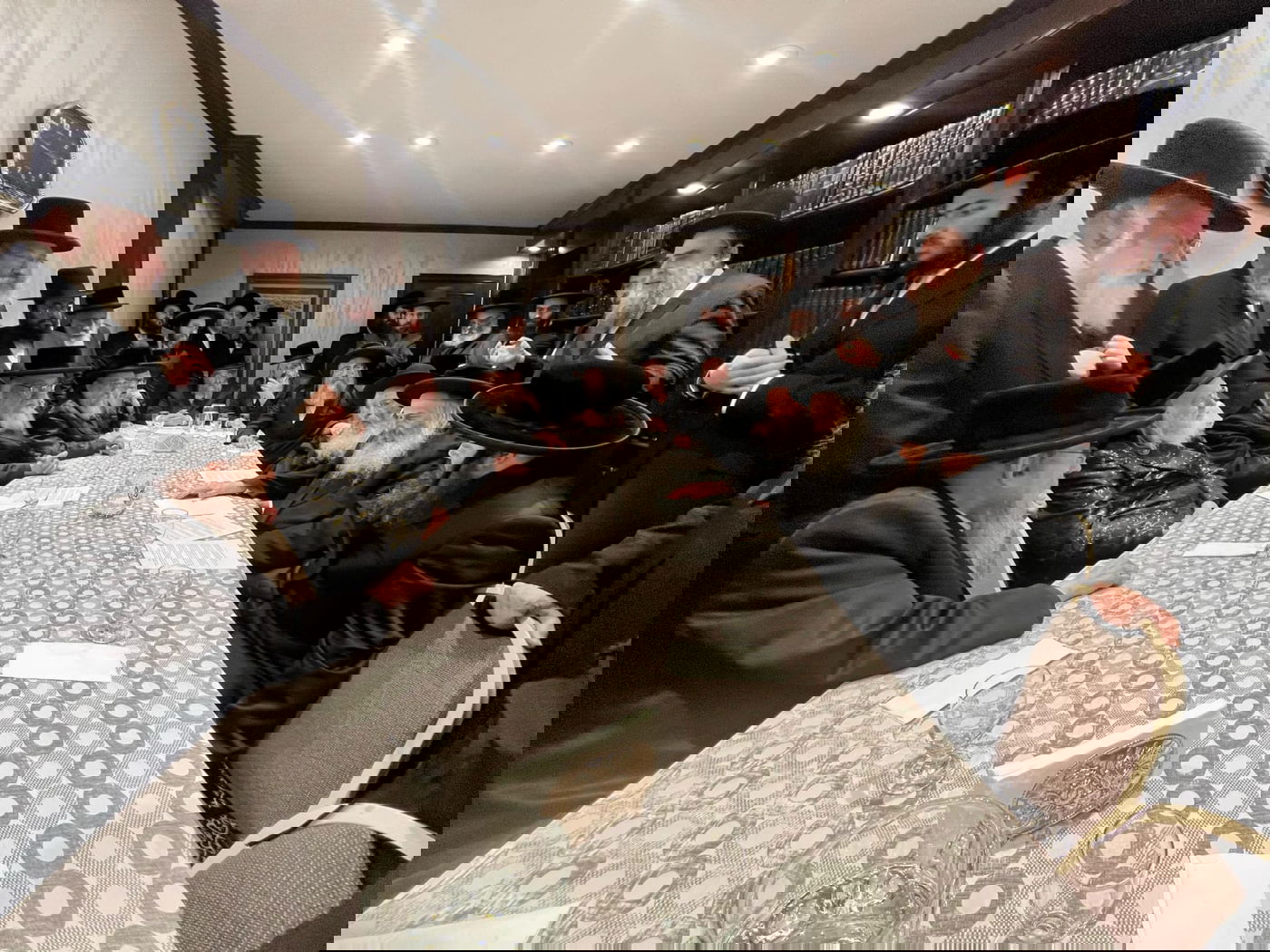 אסיפת האדמורי"ם להצלת ילדי כת לב טהור