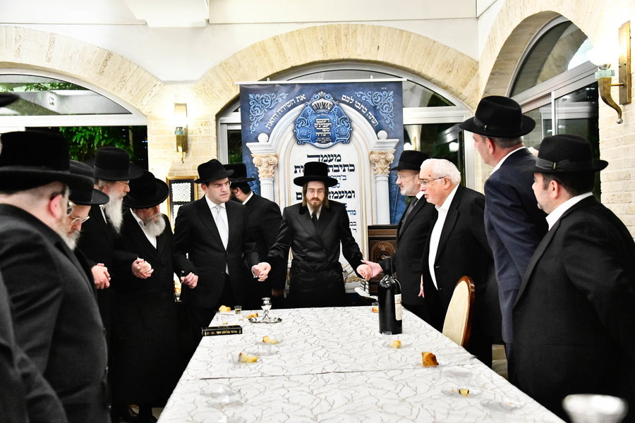 סיום כתיבת ספר תורה בסאדיגורה