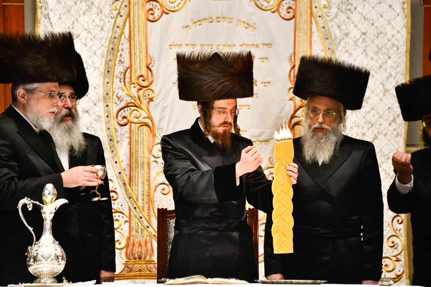 מוצאי שבת שירה בחצה"ק סאדיגורה