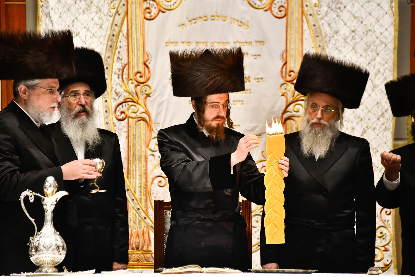 מוצאי שבת שירה בחצה"ק סאדיגורה