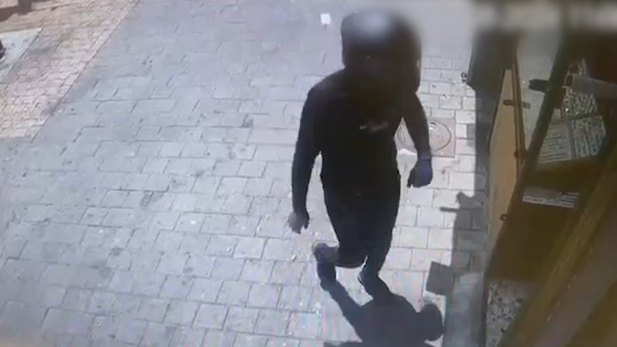 השודד בזירה