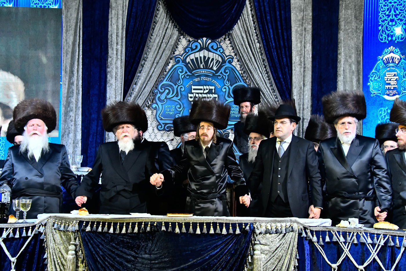 הכנסת ספר תורה בחצה"ק סאדיגורה