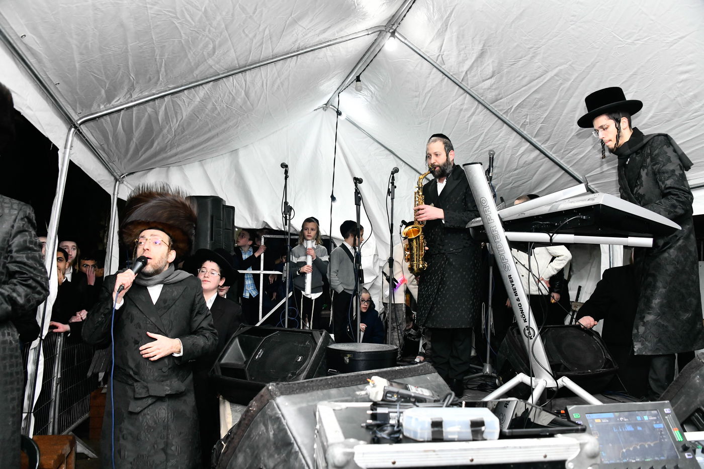 הכנסת ספר תורה בחצה"ק סאדיגורה