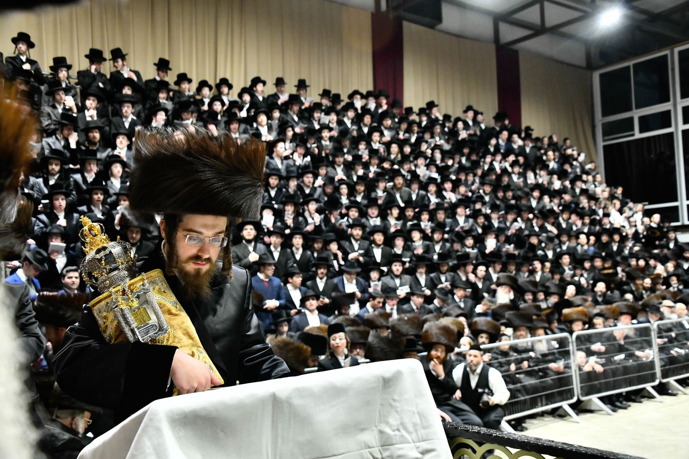 הכנסת ספר תורה בחצה"ק סאדיגורה